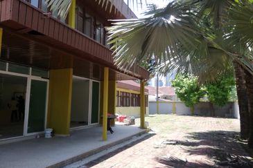 Jln Damai-15000sf land (Office/School/Cafe) Refurbished
