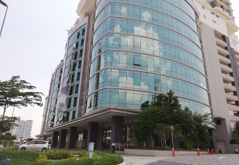 OKR Southbank - Enbloc building,main road,9 storeys  