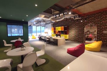 Menara EcoWorld (The Stride Strata Office @ BBCC)