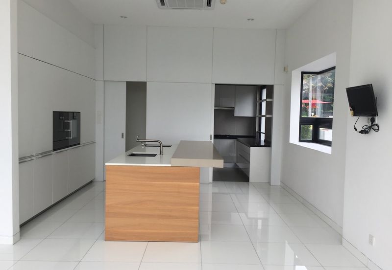 Bangsar - pool, lift (quiet) 