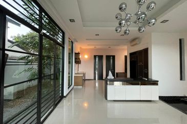 PJ - Modern (Home/Office)