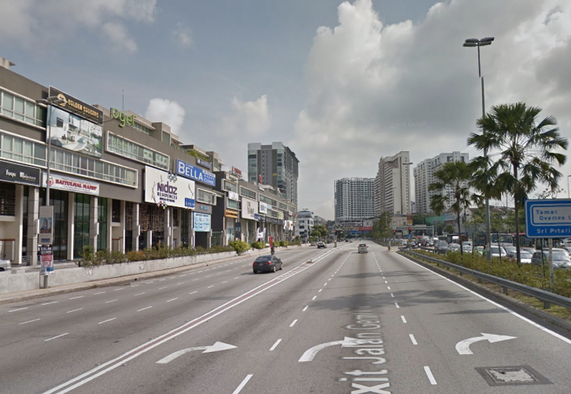 Medan 28 - Corner, 3.5 storey