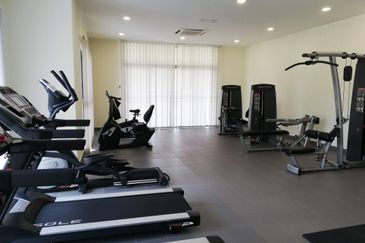 Gated, with lift, low density (free MF) 