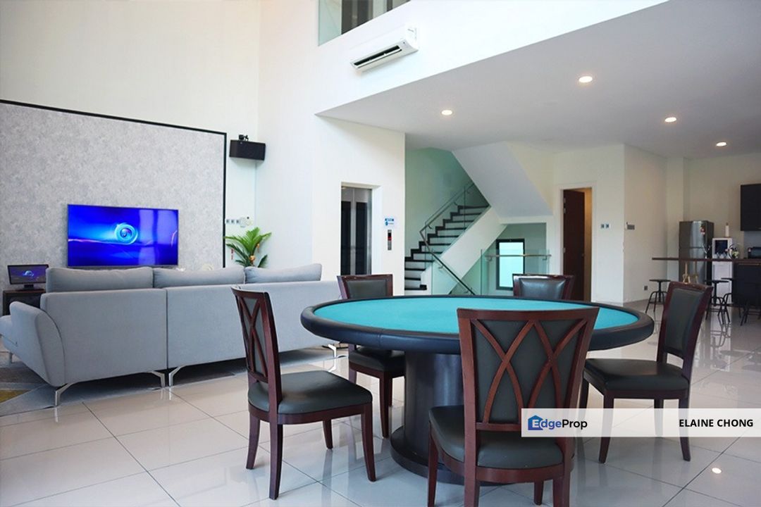 Gated, with lift, low density (free MF), Kuala Lumpur, Segambut