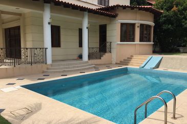 Kiara Peak (Puncak Kiara)