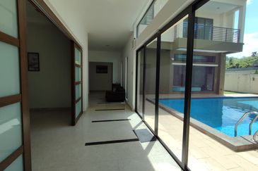 Gated - Furnished, Greenery