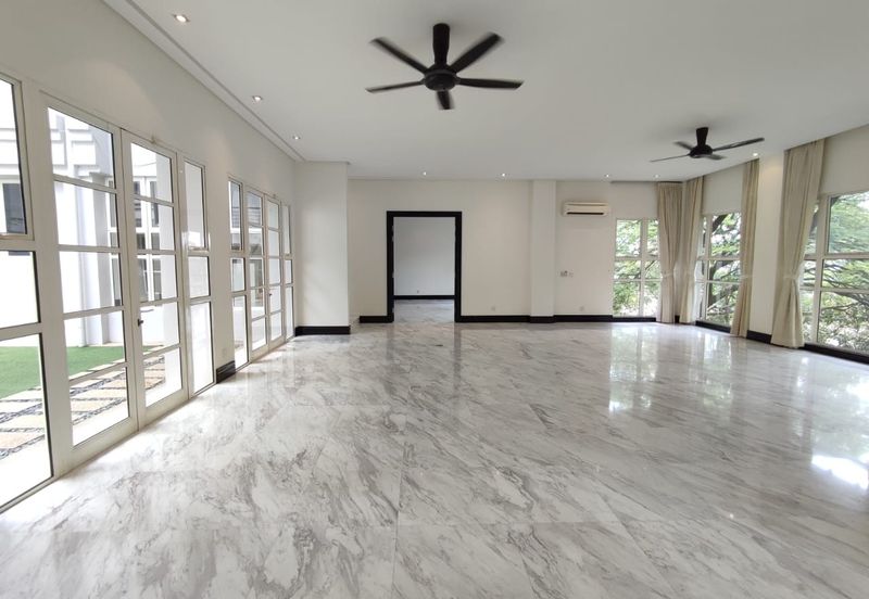 GOOD BUY!! Bangsar Hill (BSC, MRT) - Gated, large house 