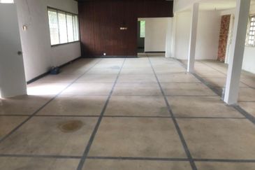 Gurney (Office use) - single storey