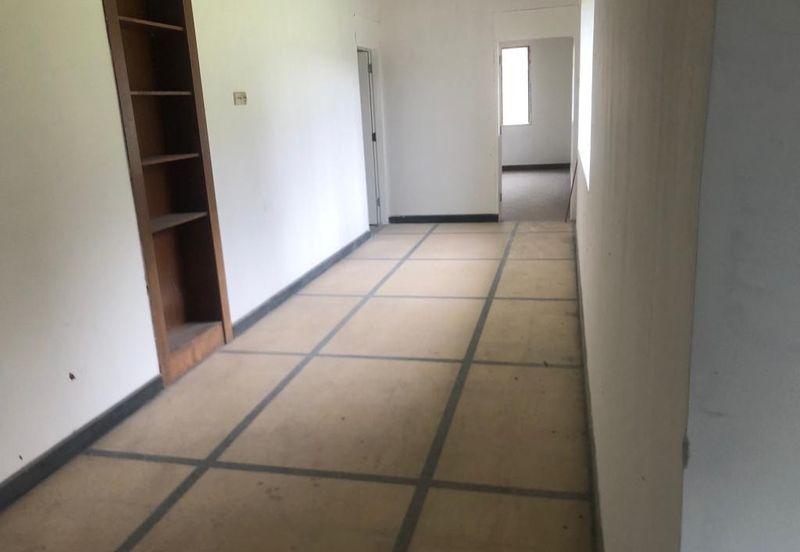 Gurney (Office use) - single storey