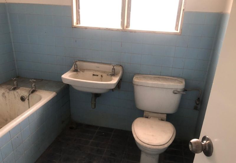 Gurney (Office use) - single storey