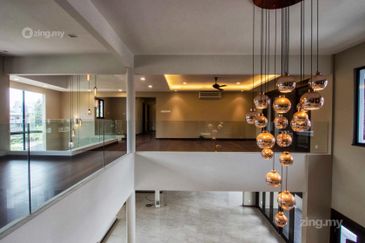 Twin Bungalow (Park 10-15 cars, Guardhouse)  