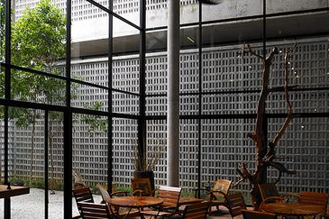 Enbloc (with pool) [Tenanted] (Zen environment) 