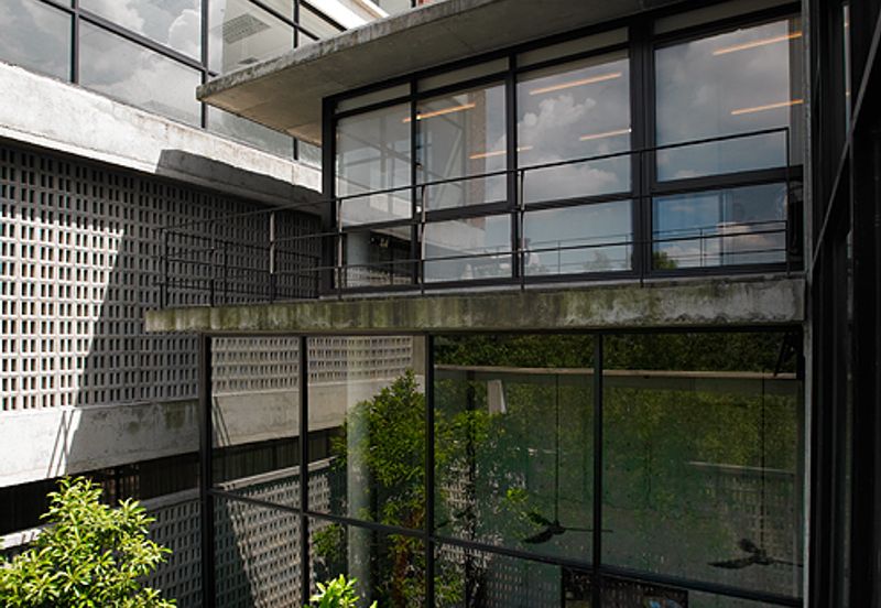 Enbloc (with pool) [Tenanted] (Zen environment) 