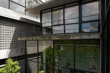 Enbloc (with pool) [Tenanted] (Zen environment)  