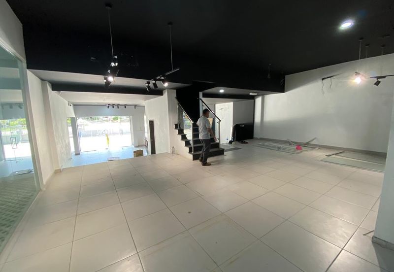 [Near Federal Highway] Busy road  (10000sf land)