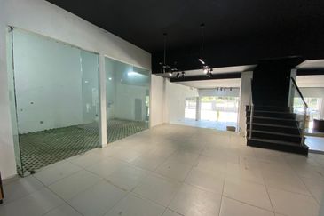 [Near Federal Highway] Busy road  (10000sf land)