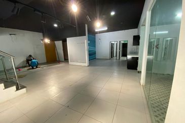 [Near Federal Highway] Busy road  (10000sf land)