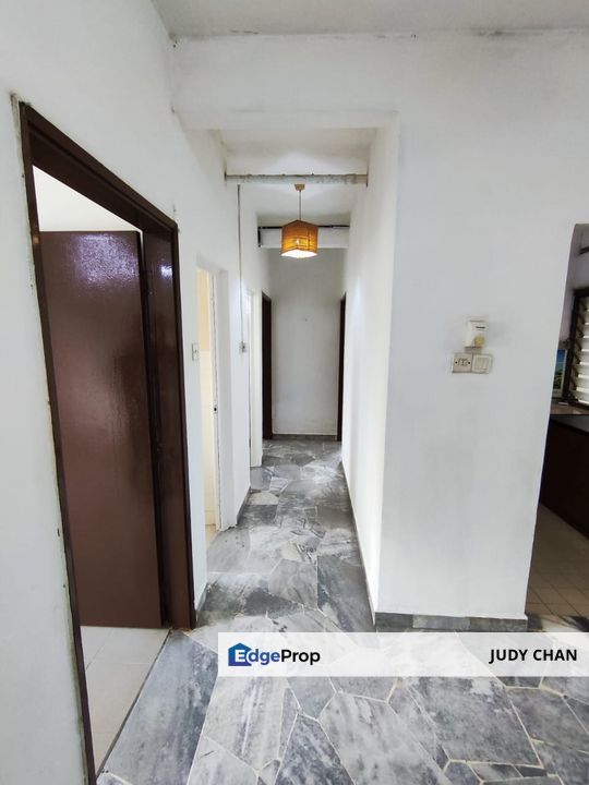 GOODYEAR COURT 6  MID FLOOR - BU840SF 3R2B @ USJ 7 SUBANG JAYA, Selangor, USJ