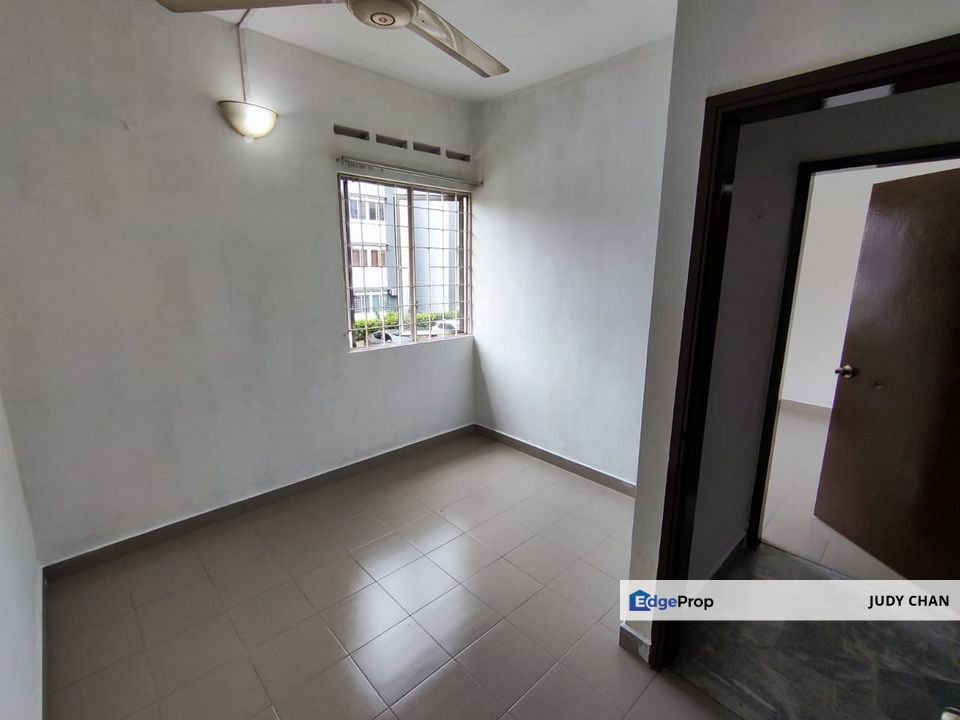 GOODYEAR COURT 6  MID FLOOR - BU840SF 3R2B @ USJ 7 SUBANG JAYA, Selangor, USJ
