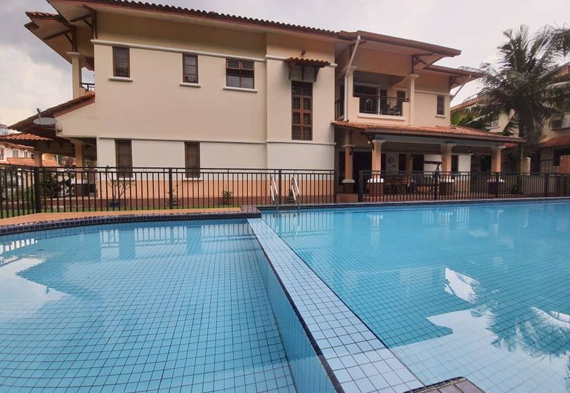 FOR RENT: CORNER LOT, Double Storey Bungalow @ Mutiara Damansara - Partially Furnished, Very Well Maintained with Pool !