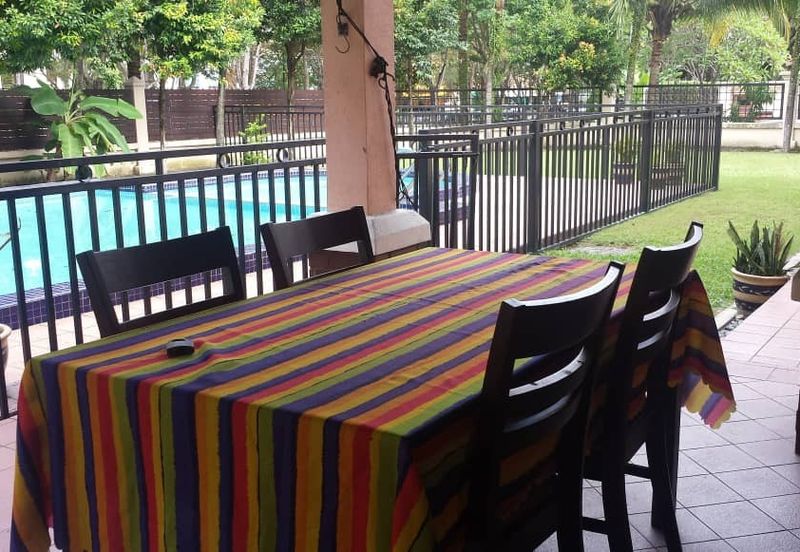 FOR RENT: CORNER LOT, Double Storey Bungalow @ Mutiara Damansara - Partially Furnished, Very Well Maintained with Pool !