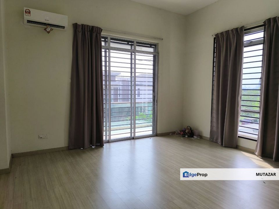 FREEHOLD, Double Storey Semi-D @ Impian Makmur, Saujana Impian, Kajang - With Extra Land FOR RENT, Selangor, Kajang