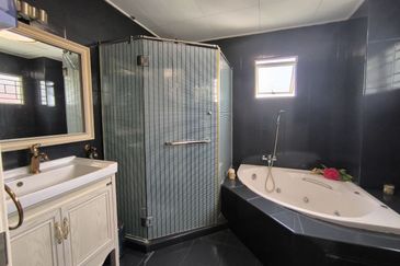 Bungaraya Kondominium, Saujana Subang