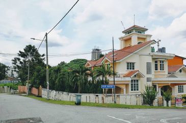 Jalan Maktab 