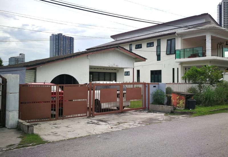 Kampung Datuk Keramat