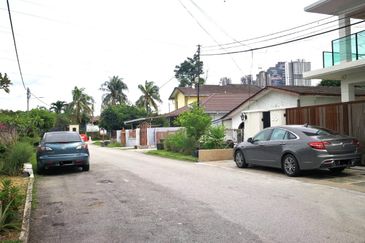 Kampung Datuk Keramat