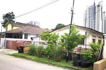 Kampung Datuk Keramat