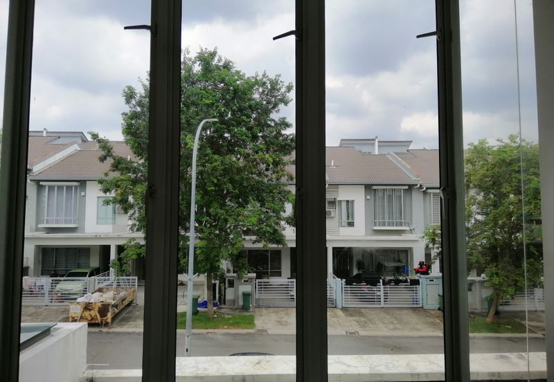 Parkfield Residences, Tropicana Heights