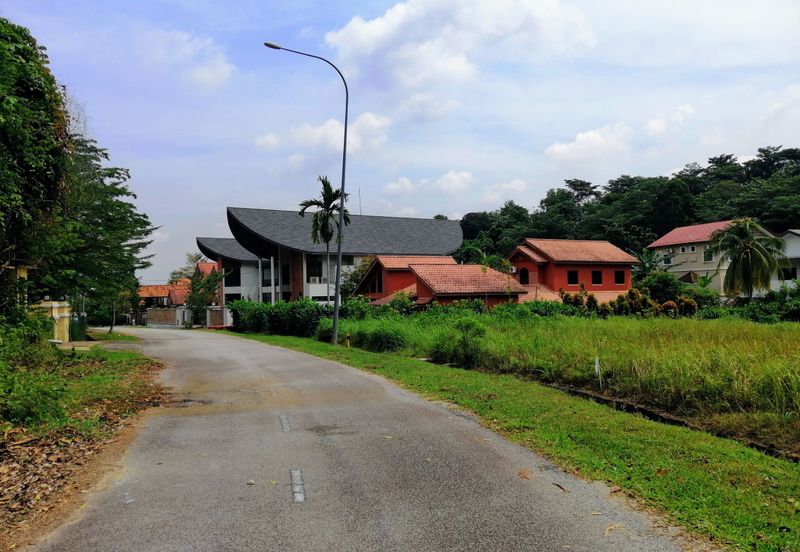 Taman Saujana Utama
