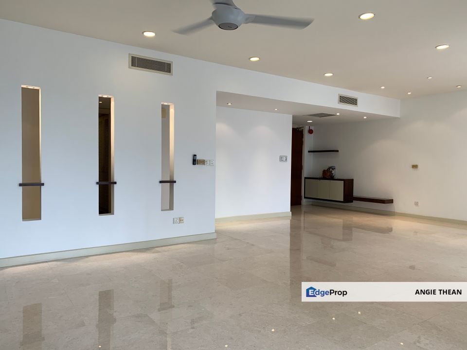 Hampshire Park 3 + 1 bedrooms Spacious Balcony, Kuala Lumpur, KLCC