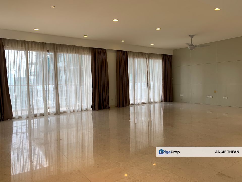 Hampshire Park 3 + 1 bedrooms Spacious Balcony, Kuala Lumpur, KLCC