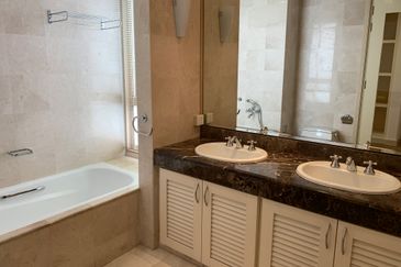 Hampshire Park Condominium