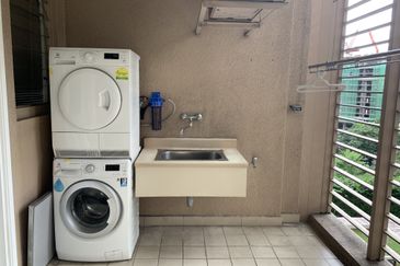 Hampshire Park Condominium