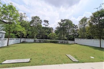 Freehold Bungalow Amverton Hills [Double Storey]