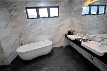 3 Sty Zerolot Bungalow/VIlla @ Damansara Perdana