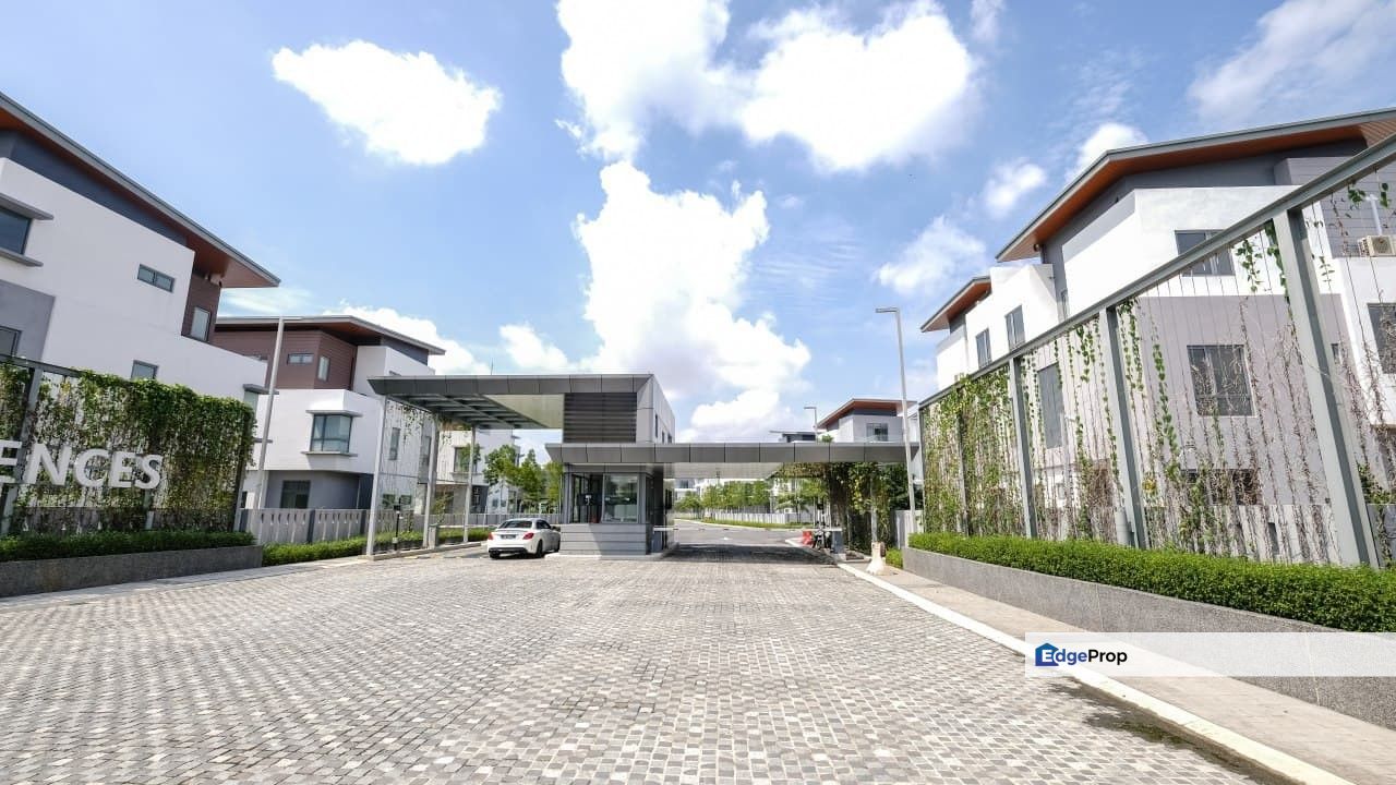 [Broadleaf Residences] As Big As Bungalow Build Up Semi D @ Kota ...