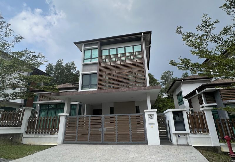 New Developer Unit Amber Bungalow @ Subang Bestari 