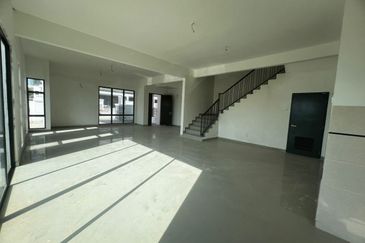 New BIG CORNER Lot Superlink 44'x75' @ AMAN PUTR Sg Buloh