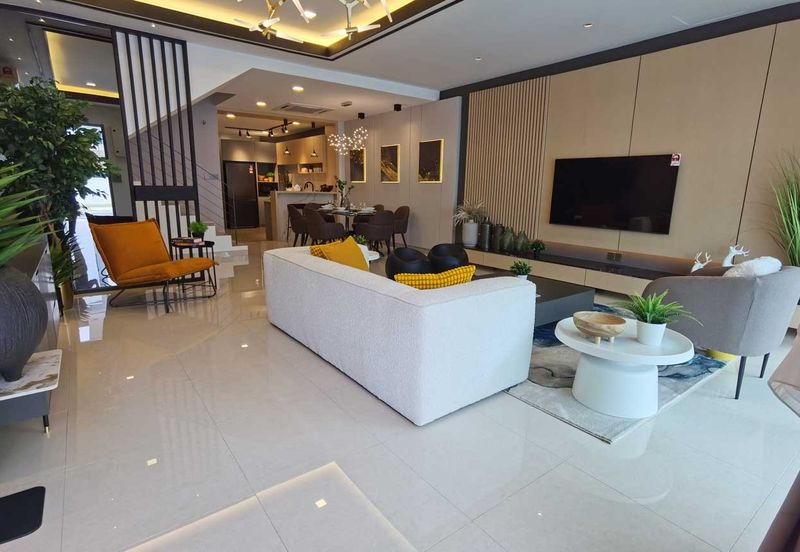 [5R5B] New 3 Storey at U10 Shah Alam (10mins to Bukit Jelutong)