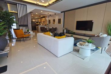 [5R5B] New 3 Storey at U10 Shah Alam (10mins to Bukit Jelutong)