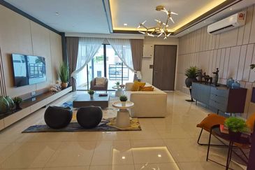 [5R5B] New 3 Storey at U10 Shah Alam (10mins to Setia Alam)