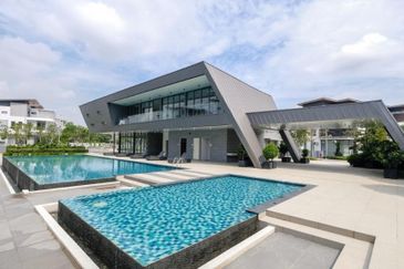 Bandar Tropicana Aman