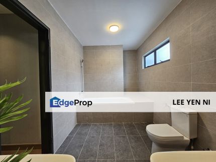 Dash Highway (15mins to Kota Damansara), Selangor, Shah Alam