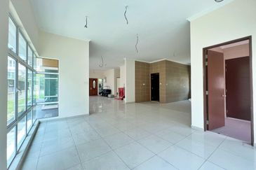 Bandar Tun Hussein Onn