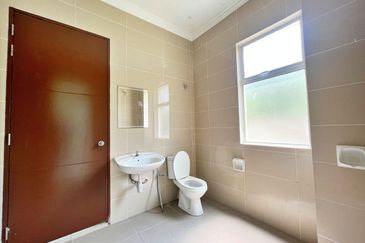 Bandar Tun Hussein Onn