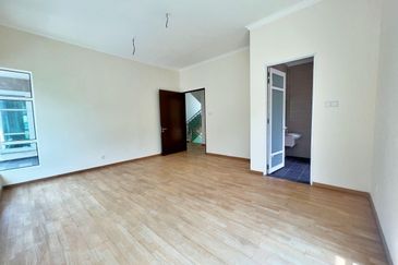 Bandar Tun Hussein Onn